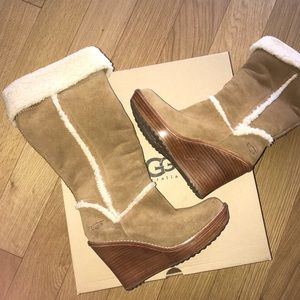 Ugg platform boots size 7